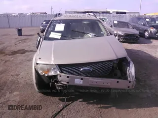 2007 Ford Freestyle Limited with VIN 1FMDK03137GA40649, listed as a IAAI auction lot 41178109 with 177,419 mi miles. Bid and sale history available at carsss.com. Image 6.
