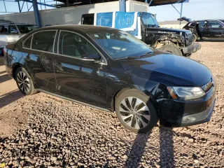 2013 Volkswagen Jetta Hybrid SE with VIN 3VW637AJ3DM303498, listed as a Copart auction lot 63505045 with 160,777 mi miles and Clean title. Bid and sale history available at DreamBid. Image 4.