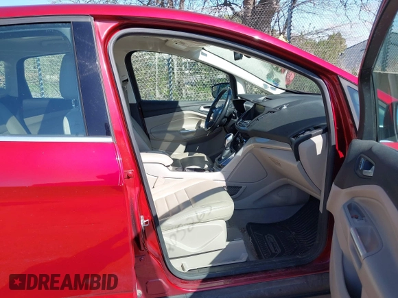2015 Ford C-Max SEL with VIN 1FADP5BU8FL101858, listed as a IAAI auction lot 42205265 with 161,265 mi miles. Bid and sale history available at carsss.com. Image 5.