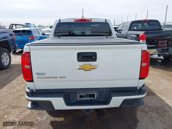 2018 Chevrolet Colorado 2WD Work Truck with VIN 1GCGSBEN3J1129192, listed as a IAAI auction lot 41784937 with 58,904 mi miles. Bid and sale history available at carsss.com. Image 16.