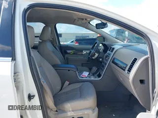 2009 Lincoln MKX with VIN 2LMDU68CX9BJ07222, listed as a IAAI auction lot 40805784 with 198,043 mi miles. Bid and sale history available at carsss.com. Image 5.
