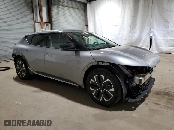 2024 Kia EV6 Wind with VIN KNDC34LA9R5201931, listed as a Copart auction lot 53256775 with 13,062 mi miles and Clean Title. Bid and sale history available at carsss.com. Image 4.