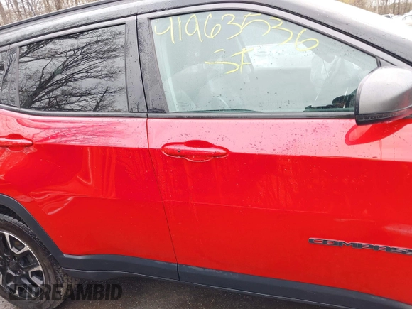 2019 Jeep Compass Trailhawk with VIN 3C4NJDDB6KT786348, listed as a IAAI auction lot 41963536 with 58,598 mi miles and . Bid and sale history available at DreamBid. Image 13.