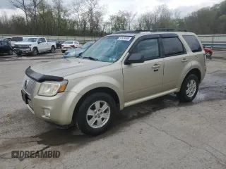 2010 Mercury Mariner z VIN 4M2CN9B76AKJ24013, wystawiony jako Copart lot #54509585 z przebiegiem 118 004 mil mil oraz Szkody całkowita. Historia ofert i sprzedaży dostępna na DreamBid. Obrazek 1.