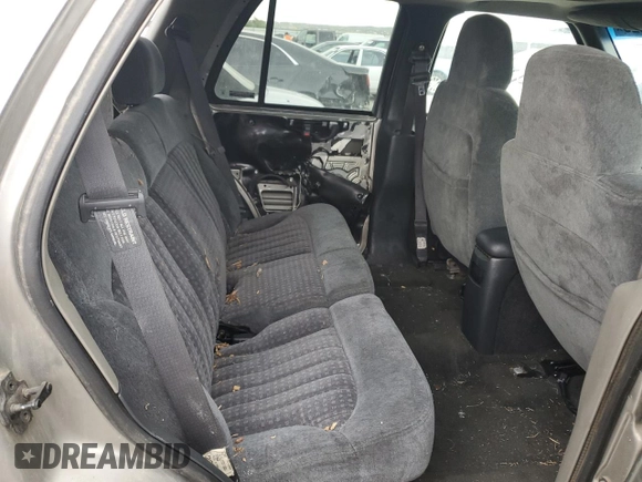 1999 Chevrolet Blazer Trailblazer z VIN 1GNDT13W9X2238417, wystawiony jako Copart lot #80087223 z przebiegiem Nie podano mil oraz Szkoda całkowita • Salvage title. Historia ofert i sprzedaży dostępna na DreamBid. Obrazek 10.