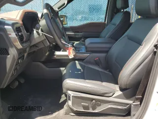 2023 Ford F-150 XL z VIN 1FTFW1CD8PFD26603, wystawiony jako Copart lot #55141295 z przebiegiem 14 432 mil mil oraz Szkoda całkowita • Salvage title. Historia ofert i sprzedaży dostępna na DreamBid. Obrazek 7.