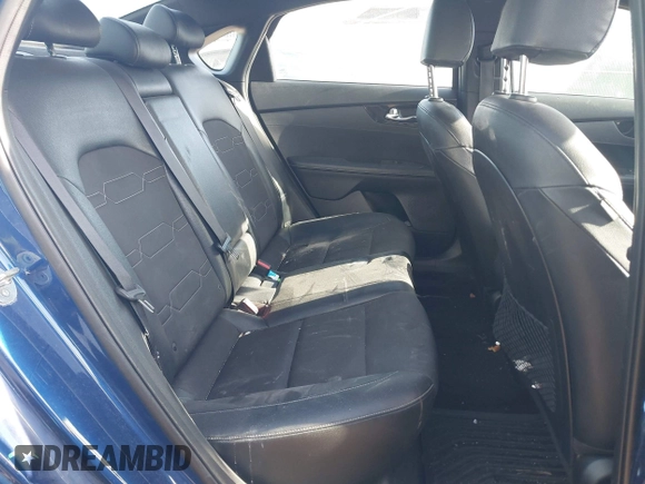 2021 Kia Forte GT-Line с VIN 3KPF34AD6ME268283, выставлен на аукционе IAAI как лот 42240418 с пробегом 77 425 миль миль и . История ставок и продаж доступна на DreamBid. Изображение 8.