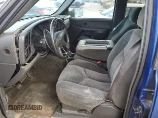 2003 Chevrolet Silverado 1500HD LT z VIN 1GCGC13U33F144265, wystawiony jako Copart lot #70311494 z przebiegiem 328 805 mil mil oraz Szkoda całkowita • Salvage title. Historia ofert i sprzedaży dostępna na DreamBid. Obrazek 7.
