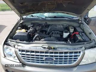2005 Ford Explorer XLT z VIN 1FMZU73E45UA30741, wystawiony jako IAAI lot #42489994 z przebiegiem Nie podano mil oraz . Historia ofert i sprzedaży dostępna na DreamBid. Obrazek 10.