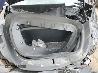 2021 Tesla Model Y Long Range z VIN 5YJYGDEE7MF093942, wystawiony jako Copart lot #54762425 z przebiegiem 20 492 mil mil oraz Szkoda całkowita • Salvage title. Historia ofert i sprzedaży dostępna na DreamBid. Obrazek 11.