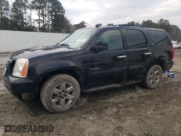 2009 GMC Yukon SLT w/4SB with VIN 1GKFK33099R228562, listed as a Copart auction lot 42191375 with 133,568 mi miles and Salvage Title. Bid and sale history available at carsss.com. Image 1.