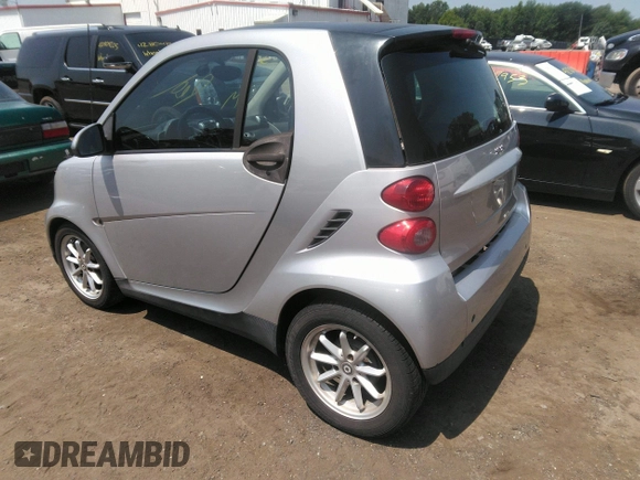 2008 Smart fortwo Pure with VIN WMEEJ31X88K162198, listed as a IAAI auction lot 42809814 with 75,630 mi miles and . Bid and sale history available at DreamBid. Image 3.