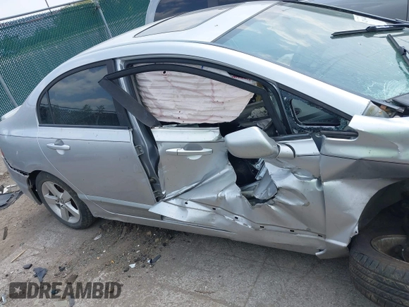 2011 Honda Civic LX-S z VIN 19XFA1F68BE009998, wystawiony jako IAAI lot #42364480 z przebiegiem Nie podano mil oraz . Historia ofert i sprzedaży dostępna na DreamBid. Obrazek 13.