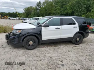 2016 Ford Utility Police Interceptor with VIN 1FM5K8AR6GGA52810, listed as a Copart auction lot 67097654 with 105,562 mi miles and Salvage Title. Bid and sale history available at carsss.com. Image 1.