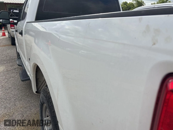 2017 Ford F-250 XL with VIN 1FT7W2A61HEC03778, listed as a IAAI auction lot 42783433 with 221,117 mi miles and . Bid and sale history available at DreamBid. Image 12.