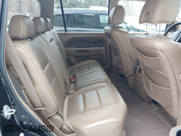 2008 Honda Pilot EX-L with VIN 5FNYF18588B050066, listed as a IAAI auction lot 41649007 with 172,018 mi miles. Bid and sale history available at carsss.com. Image 8.