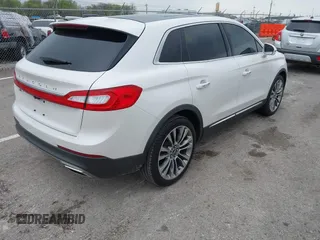 2016 Lincoln MKX Reserve with VIN 2LMTJ6LR3GBL37889, listed as a IAAI auction lot 41951540 with 43,644 mi miles. Bid and sale history available at carsss.com. Image 4.