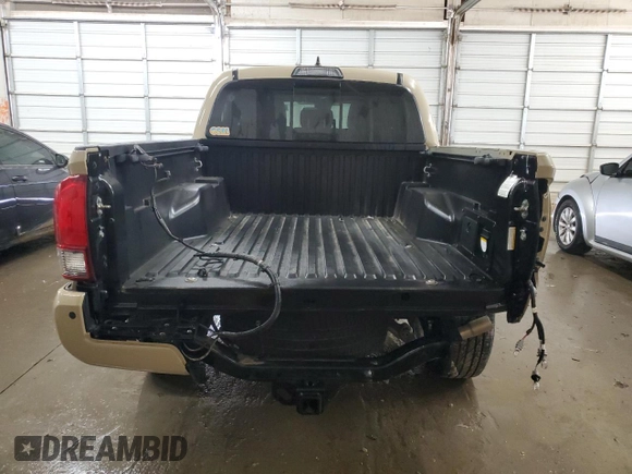 2019 Toyota Tacoma SR z VIN 3TMCZ5AN1KM285074, wystawiony jako Copart lot #53545975 z przebiegiem 53 838 mil mil oraz Szkoda całkowita • Salvage title. Historia ofert i sprzedaży dostępna na DreamBid. Obrazek 6.