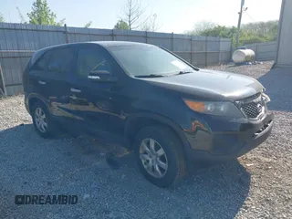2011 Kia Sorento LX with VIN 5XYKT3A18BG007462, listed as a IAAI auction lot 42081727 with 183,594 mi miles and . Bid and sale history available at carsss.com. Image 1.