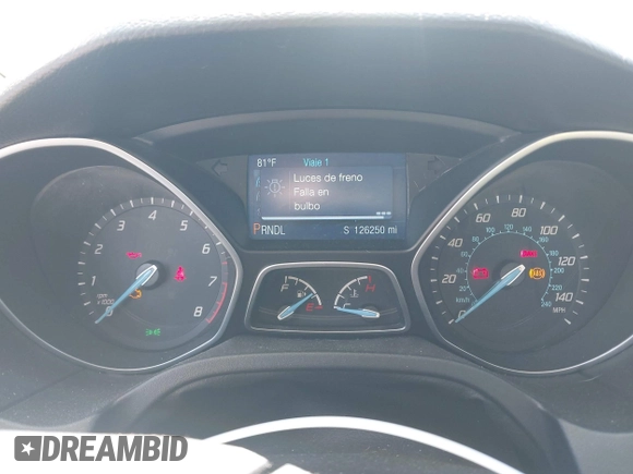 2014 Ford Focus SE z VIN 1FADP3K28EL254693, wystawiony jako IAAI lot #42280155 z przebiegiem 126 250 mil mil oraz . Historia ofert i sprzedaży dostępna na DreamBid. Obrazek 7.