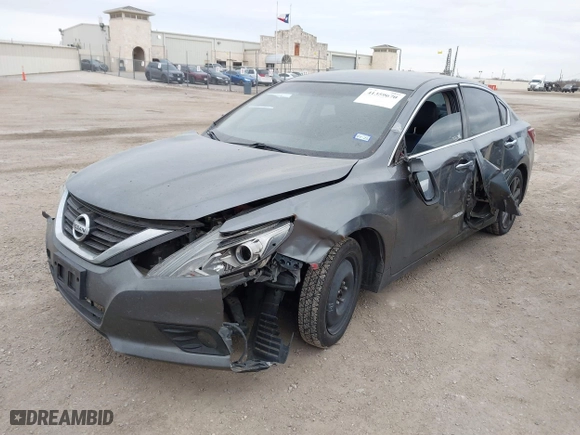 2018 Nissan Altima 2.5 SV with VIN 1N4AL3AP9JC256152, listed as a IAAI auction lot 41359670 with 136,686 mi miles. Bid and sale history available at carsss.com. Image 18.