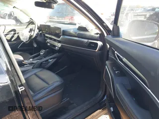 2023 Kia Telluride S with VIN 5XYP64GC0PG399839, listed as a IAAI auction lot 41078811 with 41,993 mi miles and . Bid and sale history available at DreamBid. Image 5.