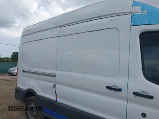 2017 Ford Transit z VIN 1FTYR2XG4HKB46781, wystawiony jako IAAI lot #42731791 z przebiegiem 194 657 mil mil oraz . Historia ofert i sprzedaży dostępna na DreamBid. Obrazek 6.
