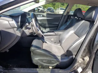 2016 Nissan Maxima SR z VIN 1N4AA6AP1GC446804, wystawiony jako Copart lot #53394825 z przebiegiem 226 421 mil mil oraz Szkoda całkowita • Salvage title. Historia ofert i sprzedaży dostępna na DreamBid. Obrazek 7.