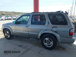 2000 Infiniti QX4 with VIN JNRAR07Y4YW086878, listed as a IAAI auction lot 42092898 with 191,974 mi miles and . Bid and sale history available at DreamBid. Image 14.