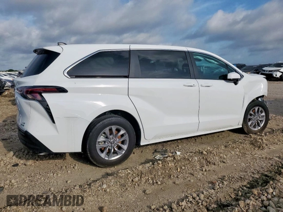2024 Toyota Sienna LE with VIN 5TDKSKFC9RS145497, listed as a Copart auction lot 55567725 with 22,774 mi miles and Salvage title. Bid and sale history available at DreamBid. Image 3.