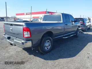 2022 Ram 2500 Tradesman with VIN 3C6UR5HJ2NG111757, listed as a IAAI auction lot 41537105 with 64,589 mi miles and . Bid and sale history available at DreamBid. Image 4.