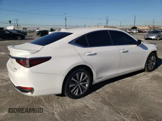 2021 Lexus ES with VIN 58ACA1C18MU005048, listed as a Copart auction lot 77856364 with 19,150 mi miles and Salvage Title. Bid and sale history available at carsss.com. Image 3.