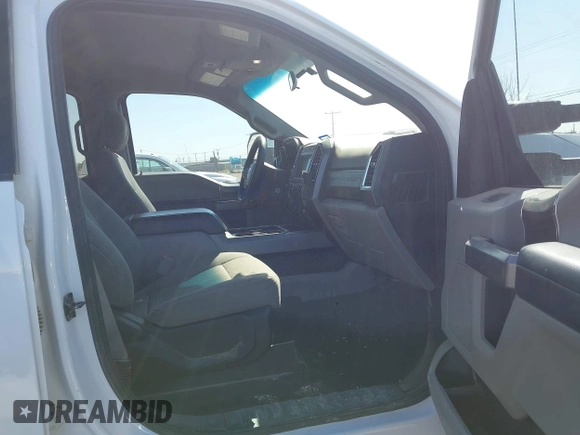 2018 Ford Super Duty F-250 SRW XL with VIN 1FT7W2BTXJEC06639, listed as a IAAI auction lot 41967788 with 278,793 mi miles. Bid and sale history available at carsss.com. Image 5.