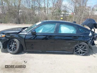 2025 Honda Civic Sport z VIN 2HGFE2F5XSH560117, wystawiony jako IAAI lot #42115264 z przebiegiem 3 621 mil mil oraz . Historia ofert i sprzedaży dostępna na DreamBid. Obrazek 15.