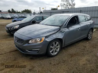 2017 Volvo V60 Premier with VIN YV140MEK4H1336513, listed as a Copart auction lot 88497705 with 89,477 mi miles and Salvage Title. Bid and sale history available at carsss.com. Image 1.