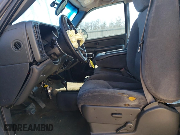 2006 GMC Sierra 2500HD SLT z VIN 1GTHK29D76E162153, wystawiony jako Copart lot #46656545 z przebiegiem 427 196 mil mil oraz Szkoda całkowita • Salvage title. Historia ofert i sprzedaży dostępna na DreamBid. Obrazek 7.