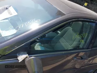 2016 Toyota Camry XSE with VIN 4T1BK1FK8GU574734, listed as a IAAI auction lot 40193419 with 176,077 mi miles. Bid and sale history available at carsss.com. Image 17.
