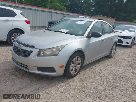 2014 Chevrolet Cruze LS with VIN 1G1PA5SH2E7161033, listed as a IAAI auction lot 42104694 with 178,481 mi miles and . Bid and sale history available at DreamBid. Image 2.