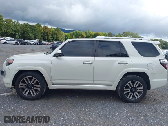 2015 Toyota 4Runner SR5 with VIN JTEZU5JR3F5088409, listed as a IAAI auction lot 40375849 with 157,697 mi miles and . Bid and sale history available at DreamBid. Image 15.