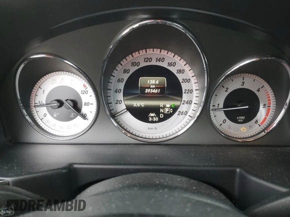 2013 Mercedes-Benz GLK 250 with VIN WDCGG0EB2DG102623, listed as a Copart auction lot 45491145 with 393,461 mi miles and Clean Title. Bid and sale history available at DreamBid. Image 9.