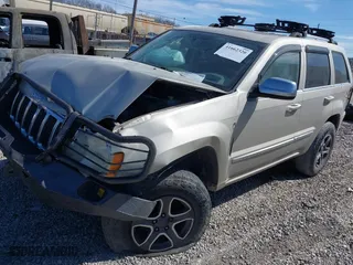 2006 Jeep Grand Cherokee Overland with VIN 1J8HR68256C358437, listed as a IAAI auction lot 41662320 with 172,296 mi miles. Bid and sale history available at carsss.com. Image 2.