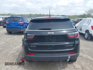 2018 Jeep Compass Limited with VIN 3C4NJDCB7JT332674, listed as a IAAI auction lot 42145567 with 111,852 mi miles and . Bid and sale history available at carsss.com. Image 16.