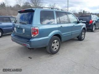 2008 Honda Pilot SE with VIN 5FNYF183X8B027175, listed as a IAAI auction lot 41892506 with 227,411 mi miles. Bid and sale history available at carsss.com. Image 4.