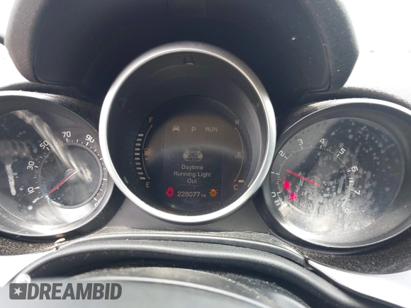 2016 FIAT 500X Easy z VIN ZFBCFXBT1GP441877, wystawiony jako IAAI lot #42128524 z przebiegiem 228 077 mil mil oraz . Historia ofert i sprzedaży dostępna na DreamBid. Obrazek 7.