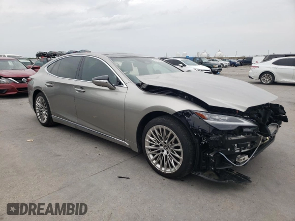 2024 Lexus LS 500 z VIN JTHD51FF8R5020127, wystawiony jako Copart lot #57173835 z przebiegiem 5 020 mil mil oraz Szkoda całkowita • Salvage title. Historia ofert i sprzedaży dostępna na DreamBid. Obrazek 4.