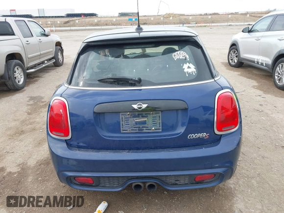 2017 MINI Hardtop 4 Door Cooper S z VIN WMWXU3C3XH2F49313, wystawiony jako IAAI lot #42137594 z przebiegiem 87 865 mil mil oraz . Historia ofert i sprzedaży dostępna na DreamBid. Obrazek 15.