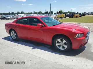 2013 Dodge Charger SE z VIN 2C3CDXBG1DH591742, wystawiony jako Copart lot #58427145 z przebiegiem 77 307 mil mil oraz Tytuł czysty. Historia ofert i sprzedaży dostępna na DreamBid. Obrazek 4.
