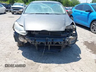 2013 Ford Focus SE with VIN 1FADP3F20DL266913, listed as a IAAI auction lot 42457006 with Not provided miles and . Bid and sale history available at DreamBid. Image 6.