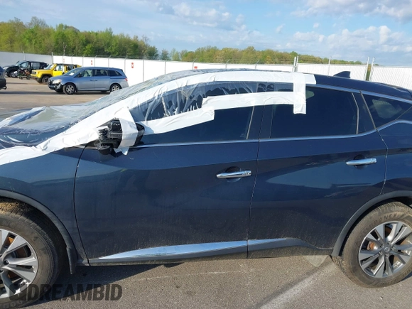 2018 Nissan Murano SV with VIN 5N1AZ2MGXJN174834, listed as a IAAI auction lot 41357934 with 63,568 mi miles and . Bid and sale history available at DreamBid. Image 15.