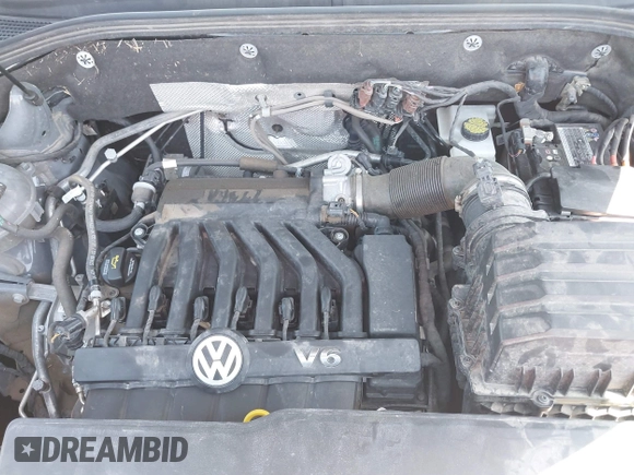 2023 Volkswagen Atlas SEL Premium R-Line z VIN 1V2FE2CA1PC218595, wystawiony jako IAAI lot #42223877 z przebiegiem 48 477 mil mil oraz . Historia ofert i sprzedaży dostępna na DreamBid. Obrazek 10.